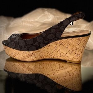 Coach Ferry Logo Wedge Sandal • Size 9